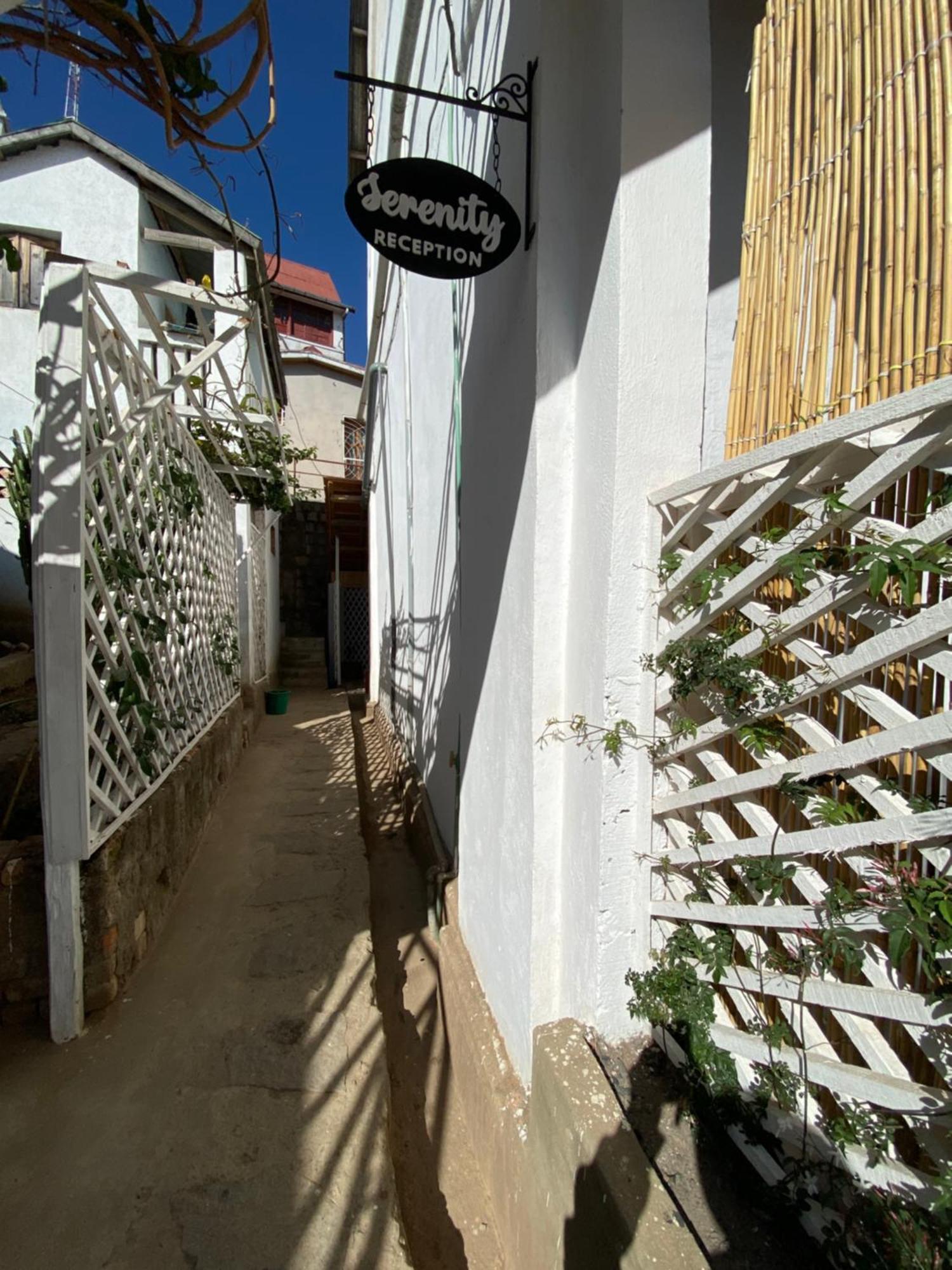 M'Serenity Guest House Antananarivo Bagian luar foto