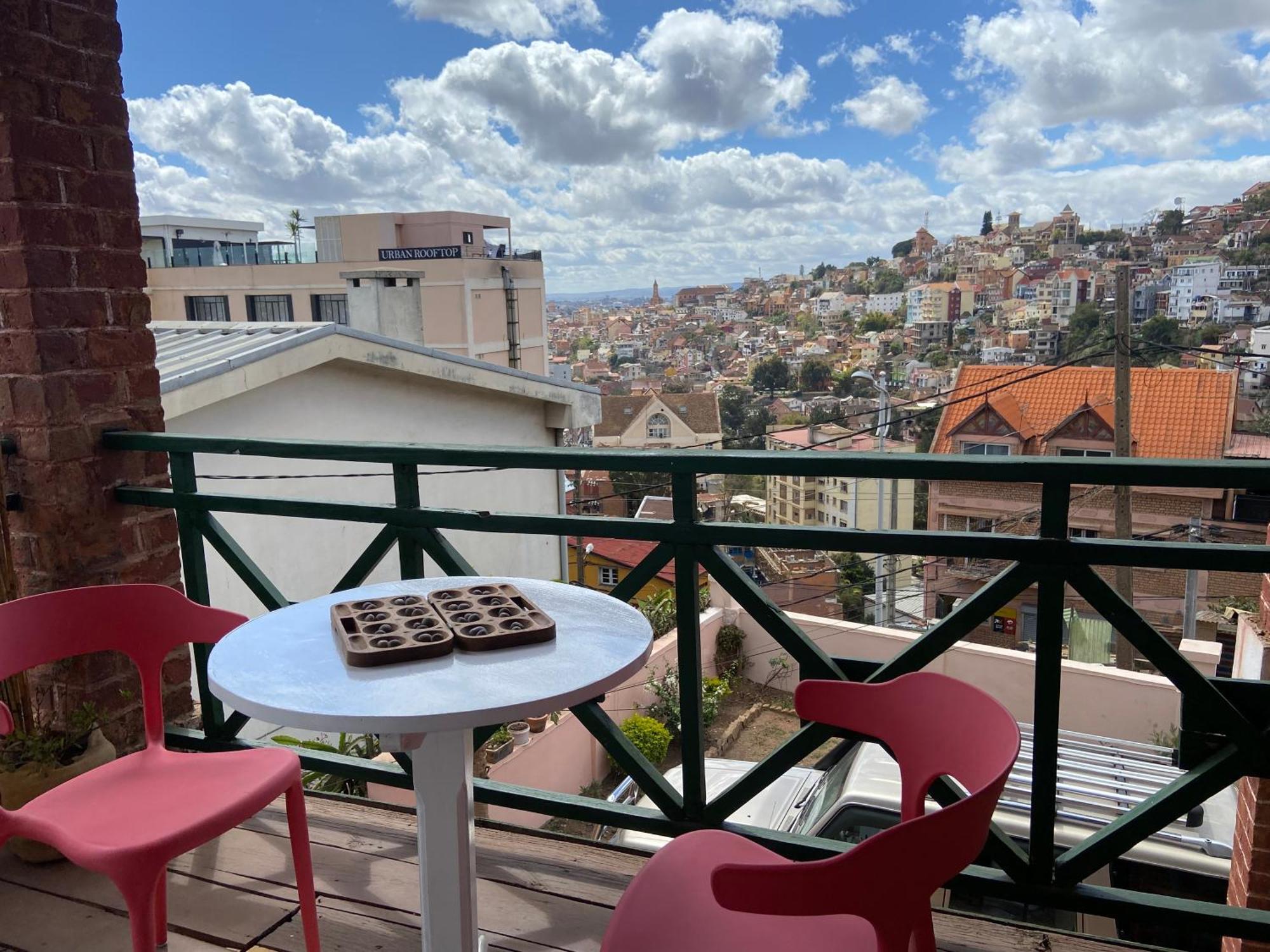 M'Serenity Guest House Antananarivo Bagian luar foto